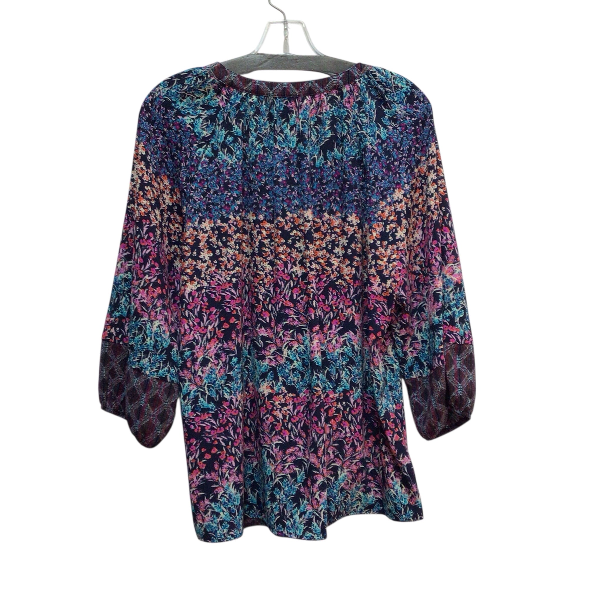 New Directions Size L Long Sleeve