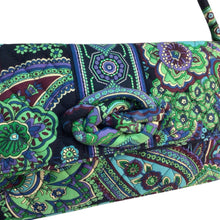 Load image into Gallery viewer, Vera Bradley Green Shoulder Bag