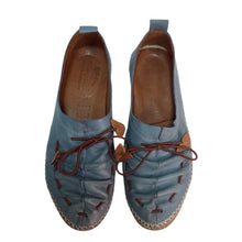 Load image into Gallery viewer, Spring Step Leather "Berna" Slip On Shoes Size 8.5