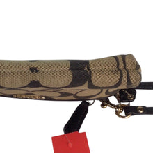 Load image into Gallery viewer, Coach Tan & Black Signature Wristlet