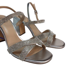 Load image into Gallery viewer, Nicole Miller Silver Heel Shoes Size 7
