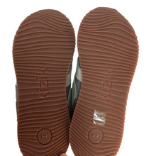 Load image into Gallery viewer, Kizik Milan Sneakers Size 10.5