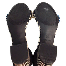Load image into Gallery viewer, Betsey Johnson Indy Lore Floral Heels Size 7.5