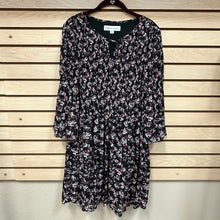 Load image into Gallery viewer, Emma &amp; Michele Long Sleeve Dress Black Purple - Size Large