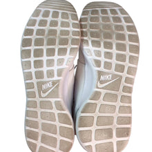 Load image into Gallery viewer, Nike White Sneakers Size 9
