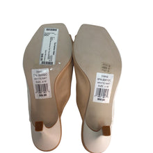 Load image into Gallery viewer, Saks Fifth Avenue Two Tone Sandals Size 9 M