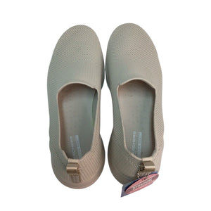 Skechers Stretch Fit Slip On Shoes Size 8 NWT