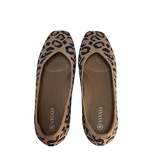 Load image into Gallery viewer, Vivaia Tan and Black Leopard Flat Shoes Size 7