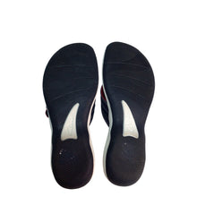 Load image into Gallery viewer, Clarks Cloudsteppers Sandals Size 8