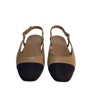 Vionic Tan and Black Flat Shoes Size 7