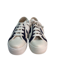 Load image into Gallery viewer, NYDJ Platform Sneaker Size 6