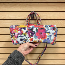 Load image into Gallery viewer, Hobo Poppy Floral Medium Sheila Handbag