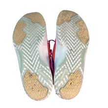 Load image into Gallery viewer, Nike Women&#39;s Pink Renew In-Season Tr9 Comfort Footbed Training Shoes Size 8