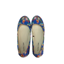 Load image into Gallery viewer, Modcloth Tuk Parrots Flats Size 8
