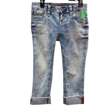 Load image into Gallery viewer, Rock Revival Denim Crops Size 6/7