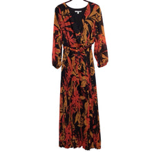 Load image into Gallery viewer, Studio One Dress Size 8 NWT