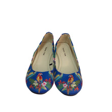Load image into Gallery viewer, Modcloth Tuk Parrots Flats Size 8