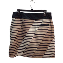 Load image into Gallery viewer, Coral Bay Tan And Brown Stripe Golf Skort Size M