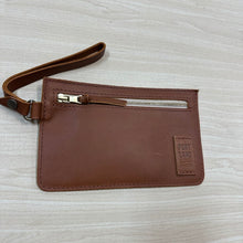 Load image into Gallery viewer, Portland Leather Adriana Pouch Cognac