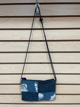 Load image into Gallery viewer, Shell Crossbody Bag Blue