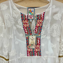 Load image into Gallery viewer, Johnny Was Meow Tunic Long Sleeve (Slip) Dress White Size X-Large