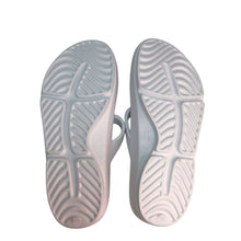 Load image into Gallery viewer, Reel Legends White Sandals/Slip Ons Size 7
