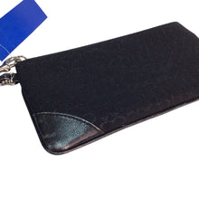 Load image into Gallery viewer, Coach Signature Wristlet Black