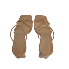 Load image into Gallery viewer, Billini &quot;Kilani&quot; Caramel Heel Size 6.5