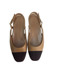 Load image into Gallery viewer, Vionic Tan and Black Flat Shoes Size 7
