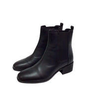 Load image into Gallery viewer, Kenneth Cole Reaction Leather Salt Chelsea Black Ankle Boots Size 7.5