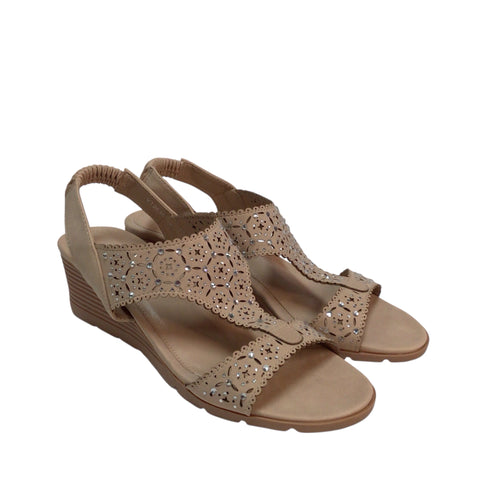 Shibever Wedge Heels Size 8