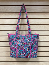 Load image into Gallery viewer, Vera Bradley Shoulder Bag Purple And Pink