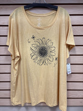 Load image into Gallery viewer, St. John&#39;s Bay Short Sleeve Top Yellow Size 3x