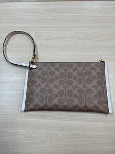 Coach Wristlet Brown And White