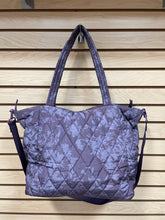 Load image into Gallery viewer, Vera Bradley Tote Bag Purple