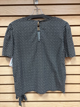Load image into Gallery viewer, Michael Kors Short Sleeve Top Black And White Size Medium