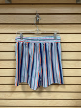 Load image into Gallery viewer, Betsy&#39;s Boutique Shorts Blue And Red Size Large