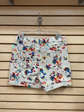 Load image into Gallery viewer, Gloria Vanderbilt Shorts Tan And Red Size Petite 12