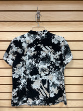 Load image into Gallery viewer, 212 Collection Short Sleeve Top Black And Gray Size Medium