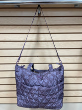 Load image into Gallery viewer, Vera Bradley Tote Bag Purple