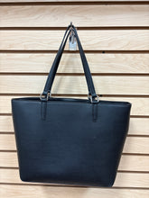 Load image into Gallery viewer, Guess Shoulder Bag Black