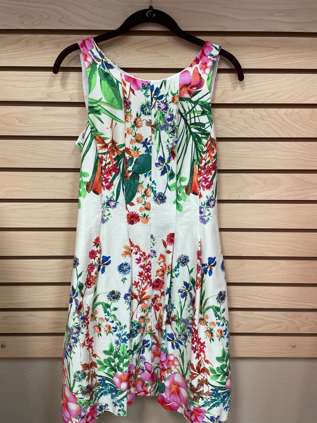 Gabby Skye Sleeveless Dress Floral Size 6