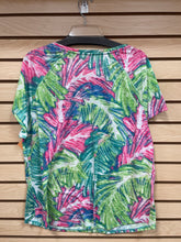 Load image into Gallery viewer, Reel Legends Women&#39;s  Short Sleeve Top Green And Pink Size 1X