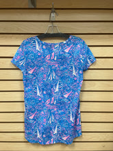 Load image into Gallery viewer, Lilly Pulitzer Short Sleeve Top Blue And Pink Size Small