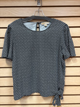 Load image into Gallery viewer, Michael Kors Short Sleeve Top Black And White Size Medium