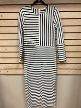 Load image into Gallery viewer, Tory Burch Long Sleeve Dress Cream And Black Size Petite Small