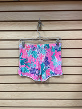 Load image into Gallery viewer, Lilly Pulitzer Shorts Pink And Green Size X-Small