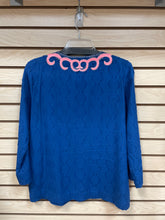 Load image into Gallery viewer, Lilly Pulitzer Long Sleeve Top Blue And Pink Size Small