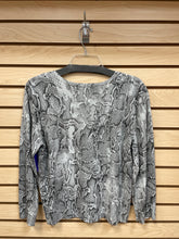 Load image into Gallery viewer, White House Black Market Sweater Gray Size X-Large